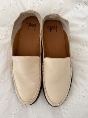 NWOT beek Cream Leather Loafers for Women